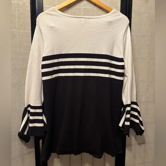 ALFANI Monochrome Striped Long Sleeve Sweater Top w/ Asymmetrical Bell Cuffs - Picture 2 of 5